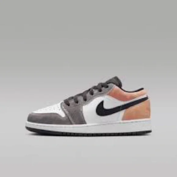 Air Jordan 1 Low SE "Flight Club" sneakers - Picture 5 of 10